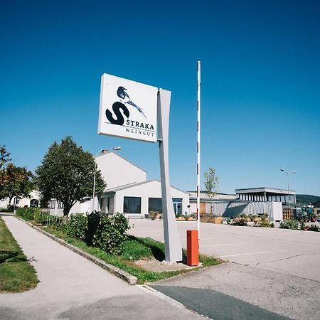 Ferienwohnung Weingut Straka Rechnitz Exterior foto