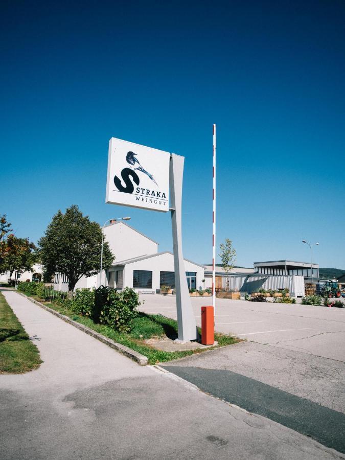 Ferienwohnung Weingut Straka Rechnitz Exterior foto